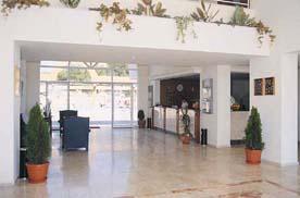 TUNTAS APART HOTEL