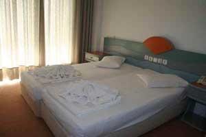 HOTEL FIRST CLASS 