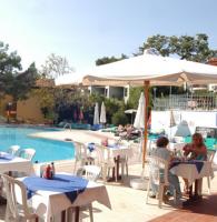 ST.NICHOLAS PARK HOTEL