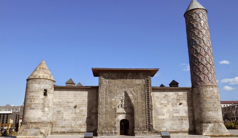 Uçaklı Kars & Erzurum Turu