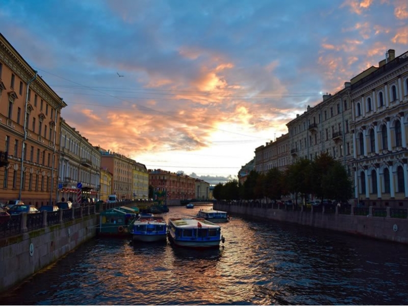 St. Petersburg &  Moskova Turu