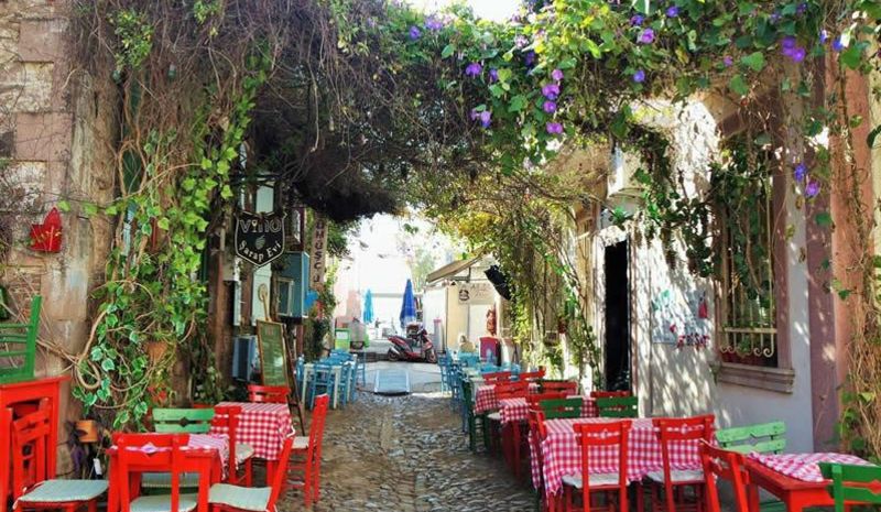 Ayvalık Cunda adası - Sarımsaklı plajı - Şeytan sofrası Turu