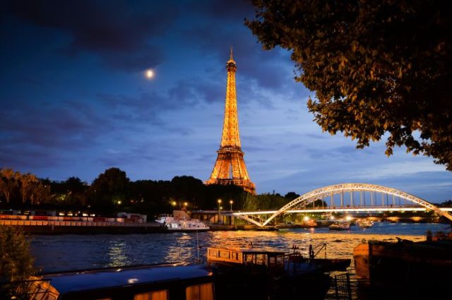 Avrupa'nın Kalbi Benelux & Paris Turu Ajet Havayolları İle 7 Gece 8 Gün Promosyon (DUS-FRA)