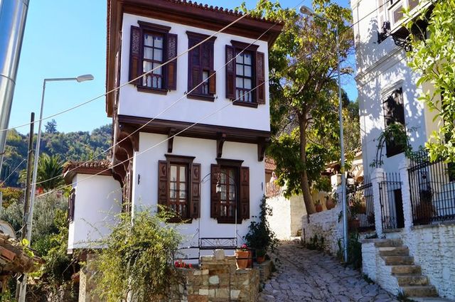 Kuşadası - Efes Antik Kenti - Meryemana - Şirince Turu