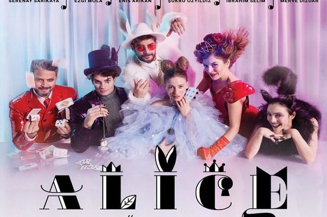İstanbul Alice Müzikali ve Adalar Turu 