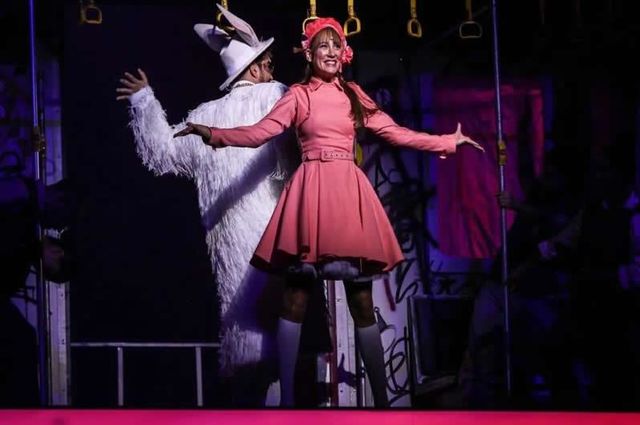 İstanbul Alice Müzikali ve Adalar Turu 