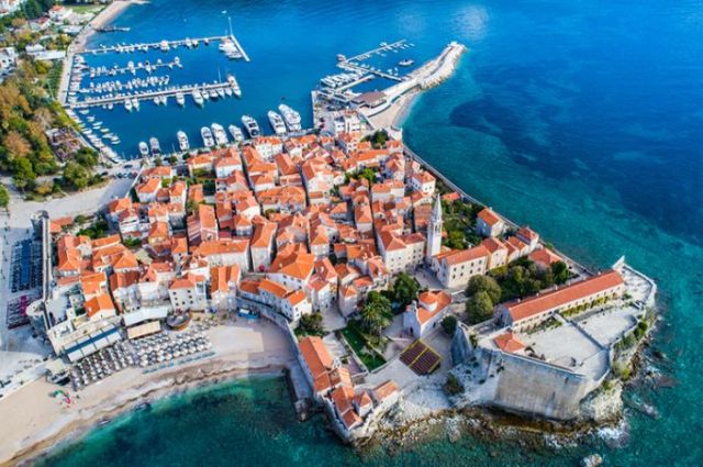 İzmir'den Direkt Sefer ile Budva Rotası Turu V2