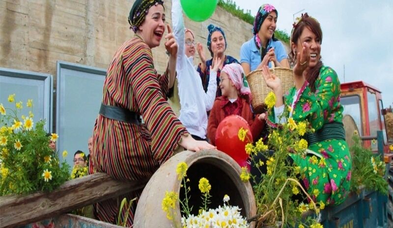 Alaçatı Ot Festivali Turu (hafta sonu) 