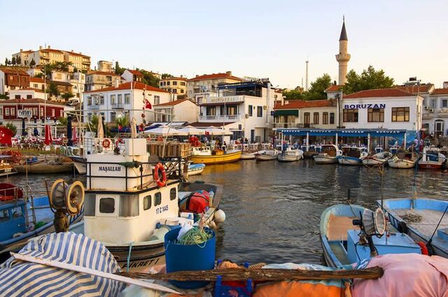 Bozcaada Bağ Bozumu Festivali