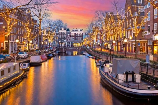 Dolu Dolu Amsterdam Turu Noel Pazarları Rotası