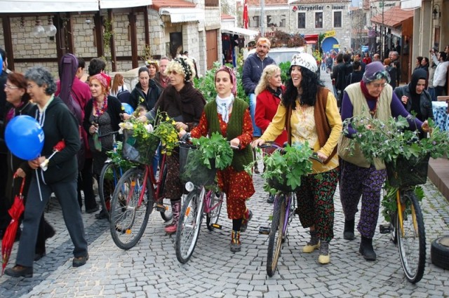 Promosyon Alaçatı Ot Festivali Turu